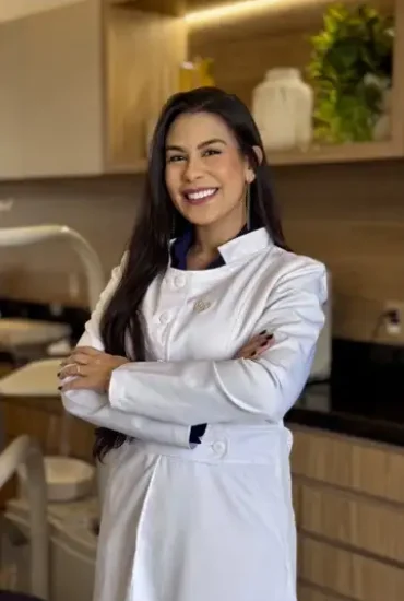 Dra Brenda Guimarães Borges Média